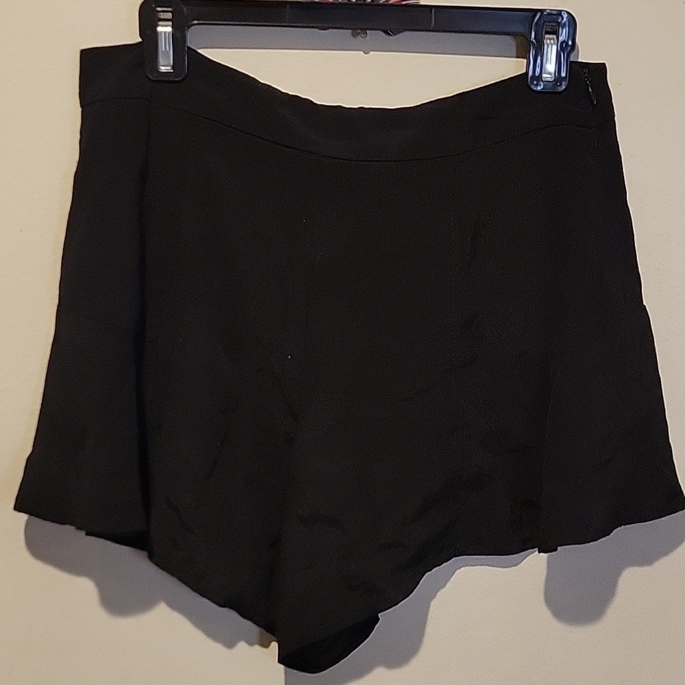 ❤️ LUCY LOVE HIGH RISE RACE TRACK RUFFLE SKORT / SHORTS, MEDIUM - Picture 7 of 7